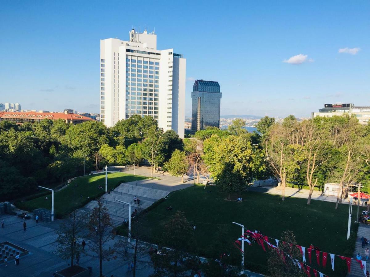 Apartamento Great View Of Taksim Square, Luxury Furnished On Main Street Of Taksim, Partial Sea View Estambul Exterior foto